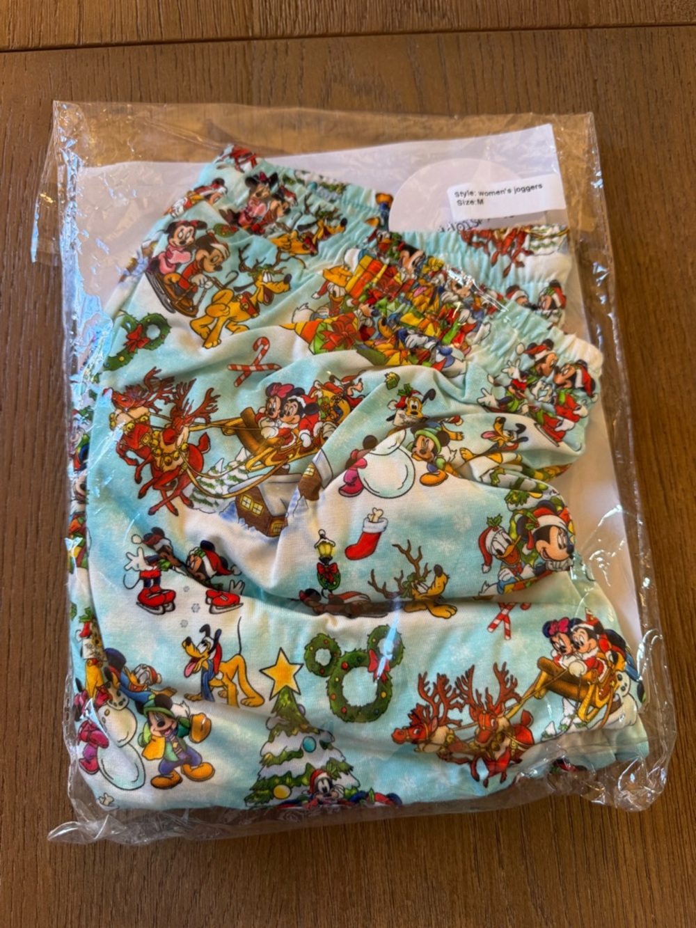 Showstoppers Bamboo Disney Holiday Print Women's Joggers